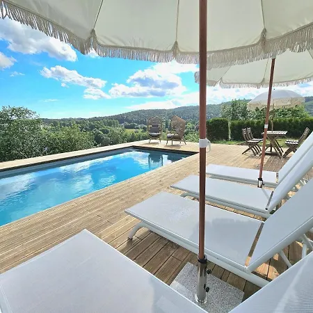 Large Detached House, New Pool Our 24, 1-4 Families